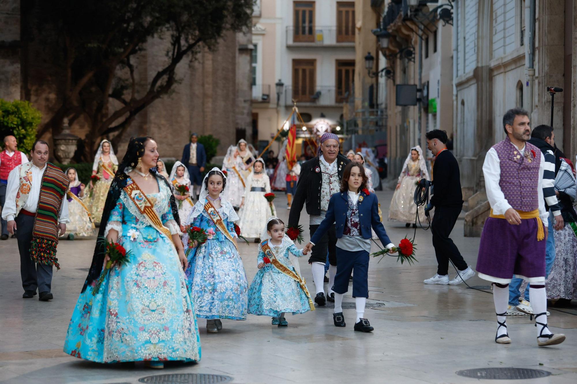 Búscate en el primer día de la Ofrenda en la calle San Vicente entre las 18:00 y las 19:00