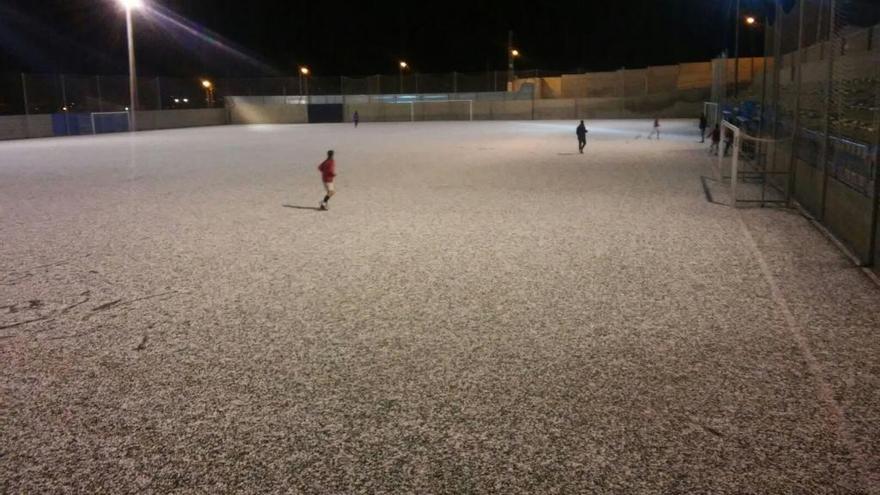 La nieve ha caído en Elche y Aspe aunque duró pocos minutos