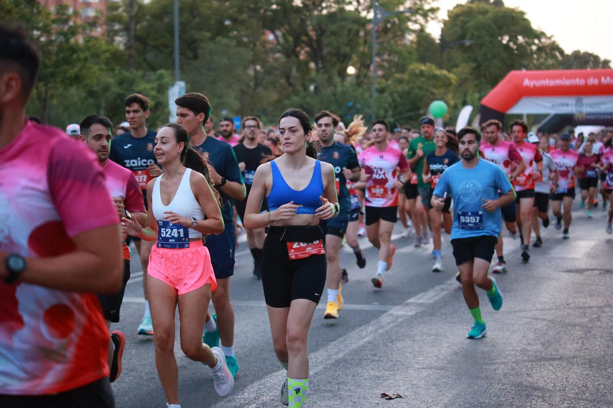 Uno momento de la Carrera Nocturna de Murcia 2025