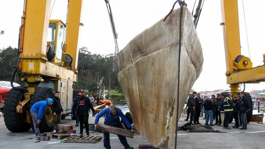 El narcosubmarino &#039;Poseidón&#039; llega al puerto de A Illa, en Pontevedra, sin rastro de droga a bordo