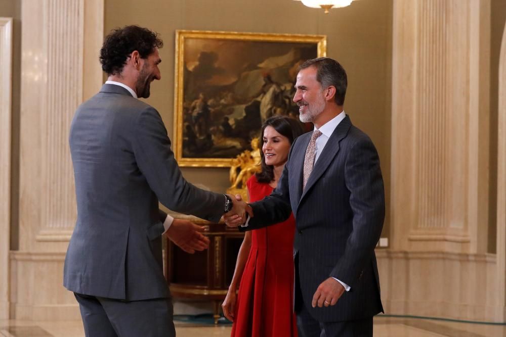 Los Reyes reciben a la selección de Baloncesto.