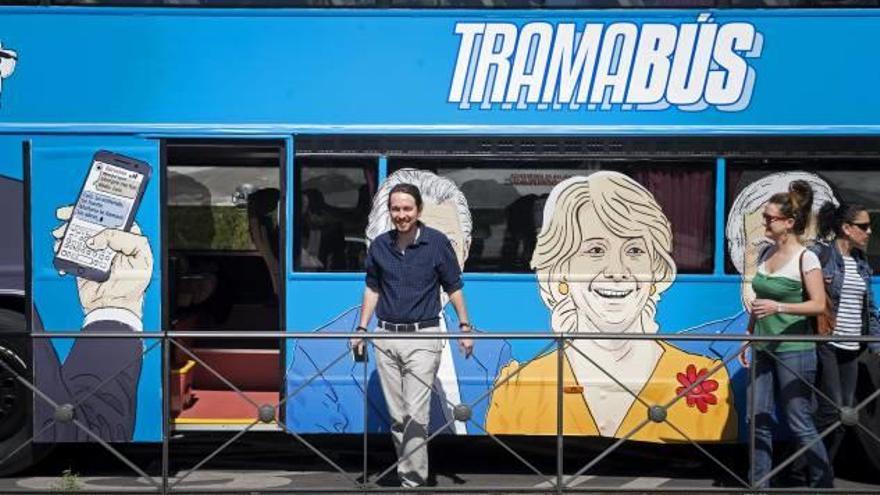 Pablo Iglesias, en una imagen tomada en Madrid, antes de subirse al «tramabús».