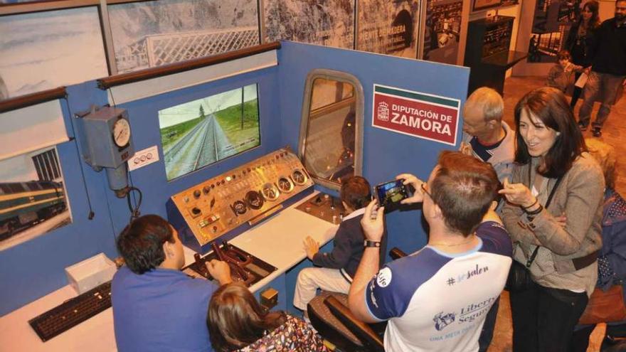 El simulador de locomotora de Zamora triunfa en el Museo Nacional Ferroviario