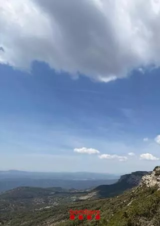 Muere un hombre al caer en parapente en Àger (Lleida)