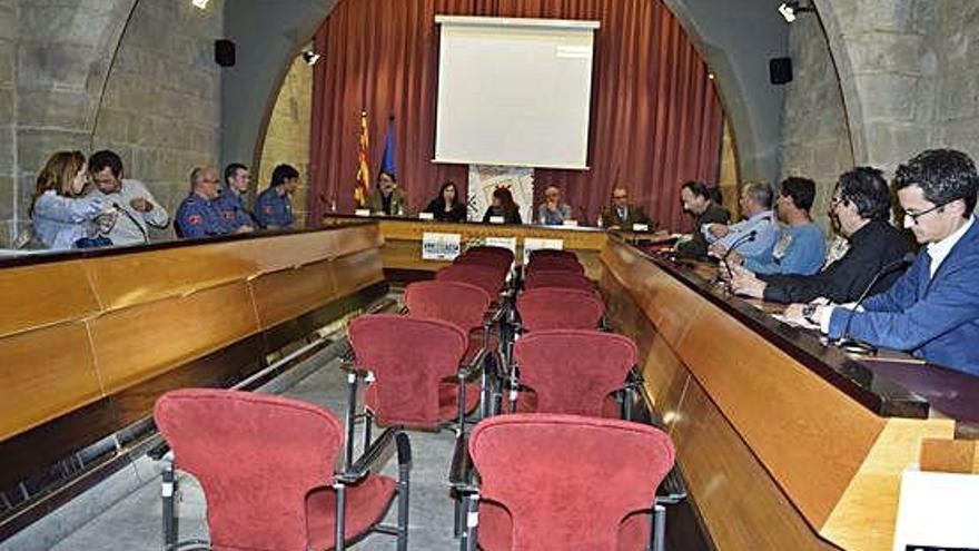 Sala Gòtica del Consell durant la reunió ahir a la tarda