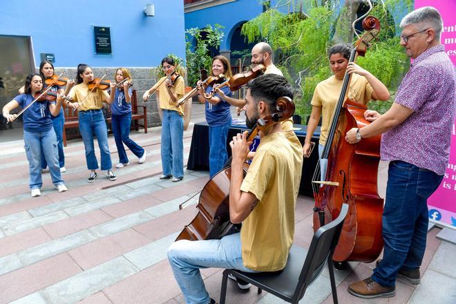 Barrios Orquestados presenta el espectáculo interactivo y multidisciplinar 'Cuerdas'