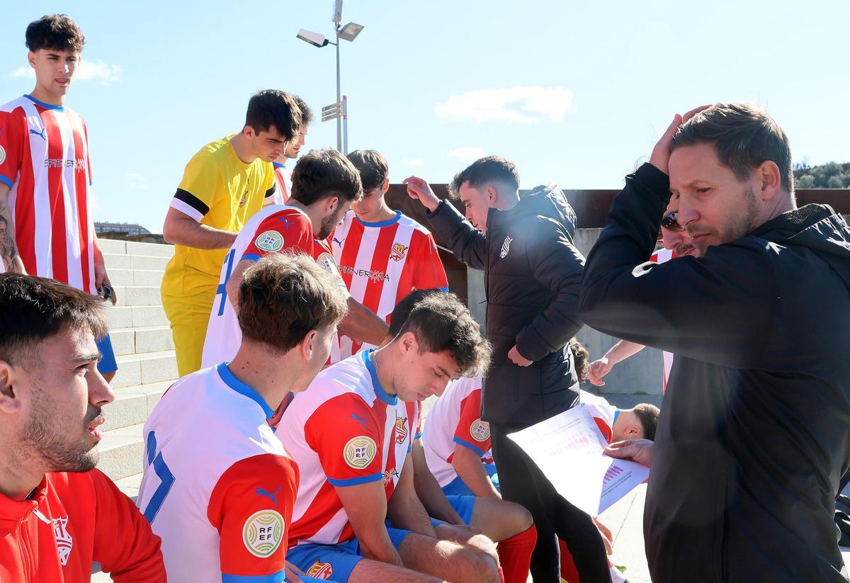 Imatges de la sessió fotogràfica a la Seu del Centre d'Esports Manresa