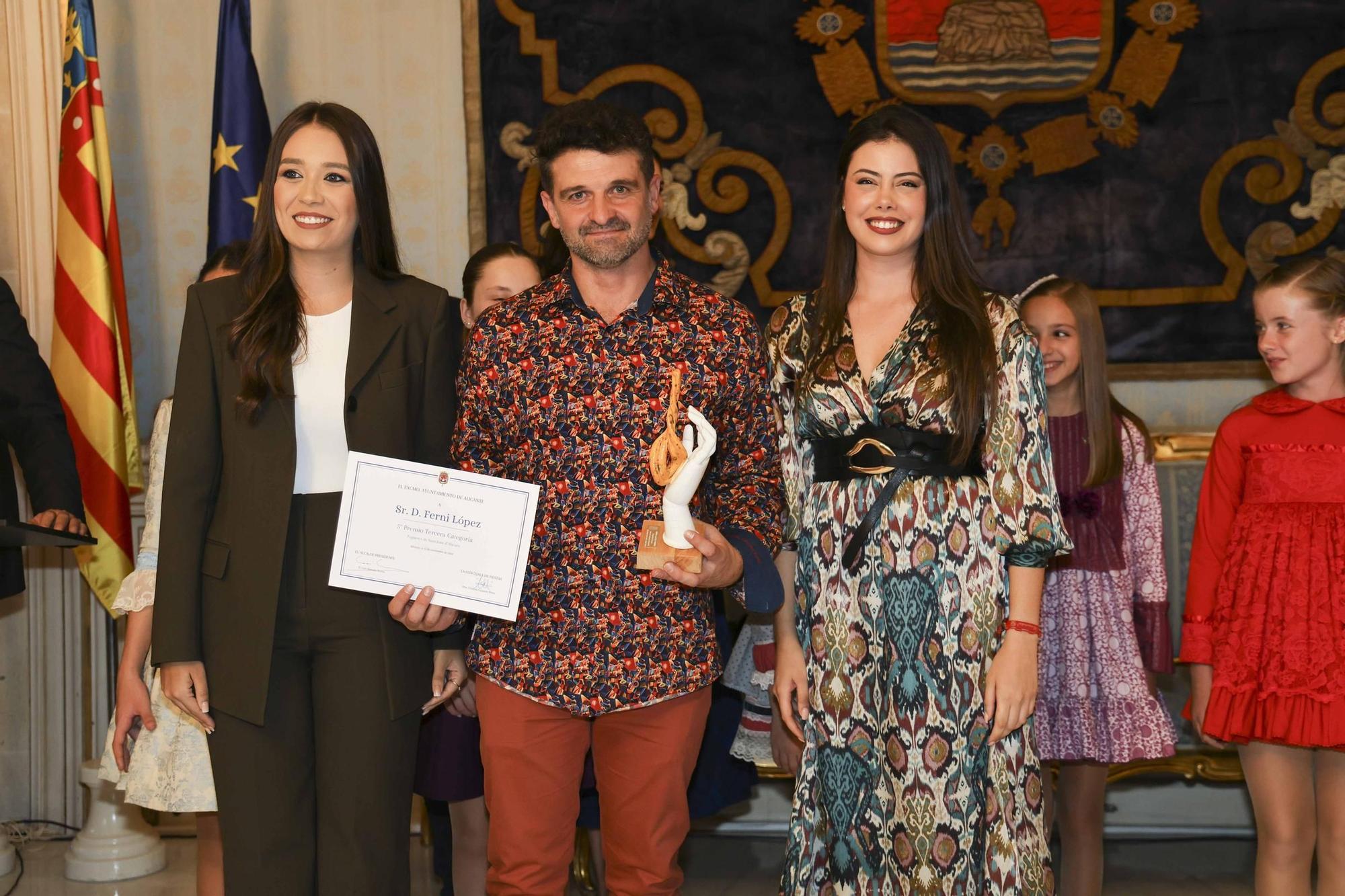 Así ha sido la entrega los premios a los Artistas de Hogueras