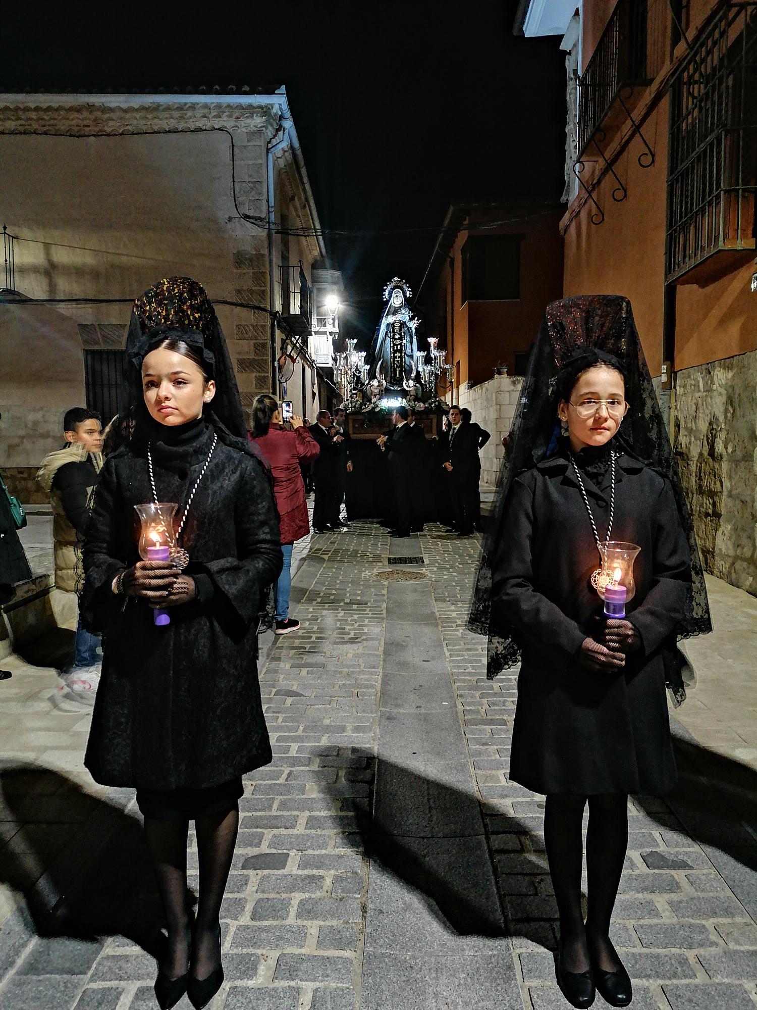 Toro arropa a la Virgen de los Dolores