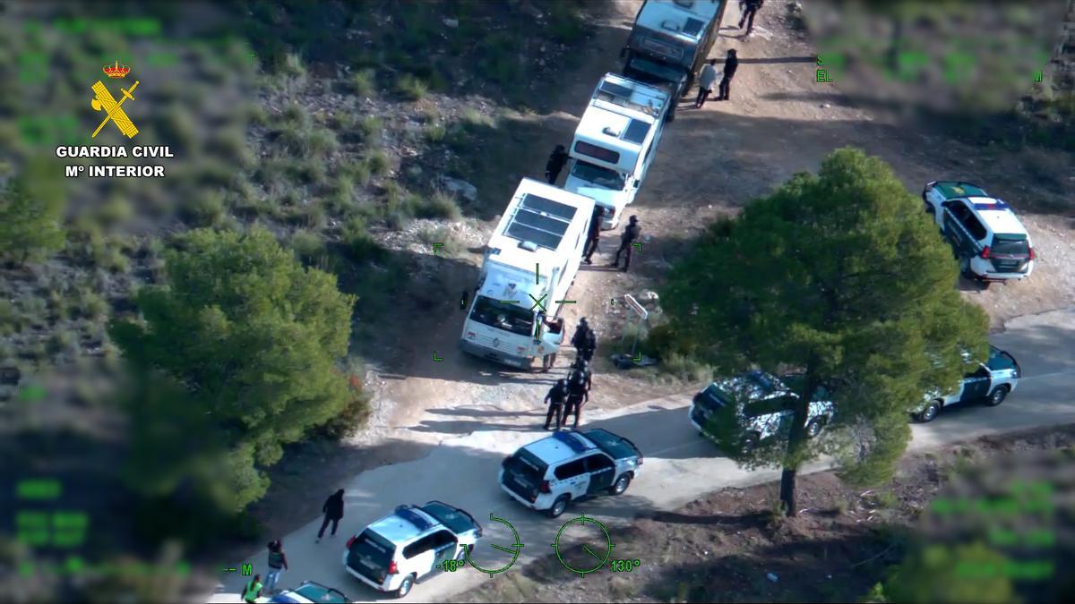 63 detenidos en la rave de Albacete por disturbios y organización de evento ilegal.
