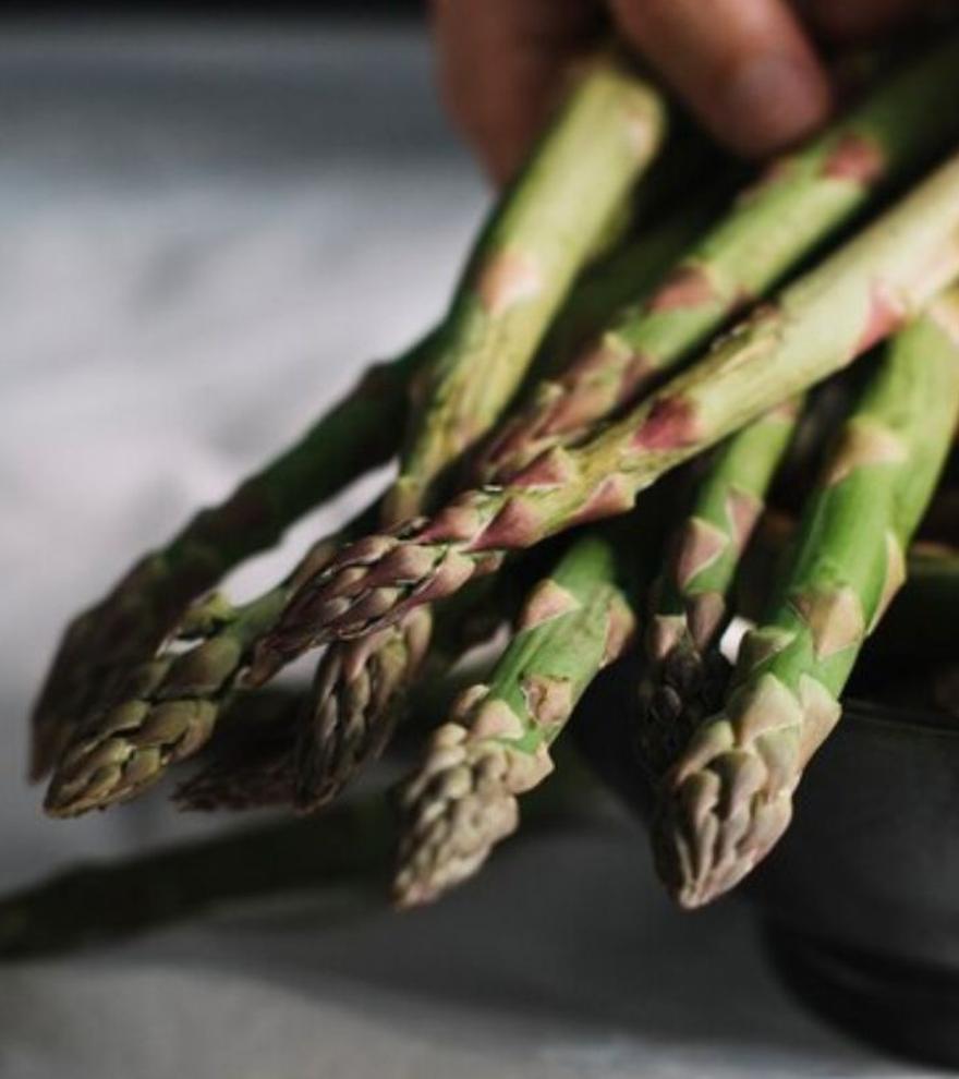 Estas son las tres enfermedades que se combaten comiendo espárragos