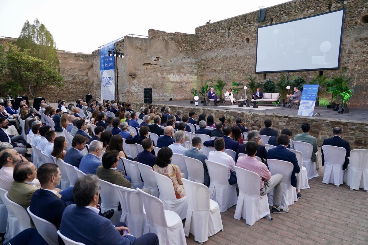MLG 04-07-2024.-La consejera de Fomento, Articulación del Territorio y Vivienda, Rocío Díaz, participa en Málaga en el VIII Punto de Encuentro Inmobiliario 'Fadeco Arena 2024.