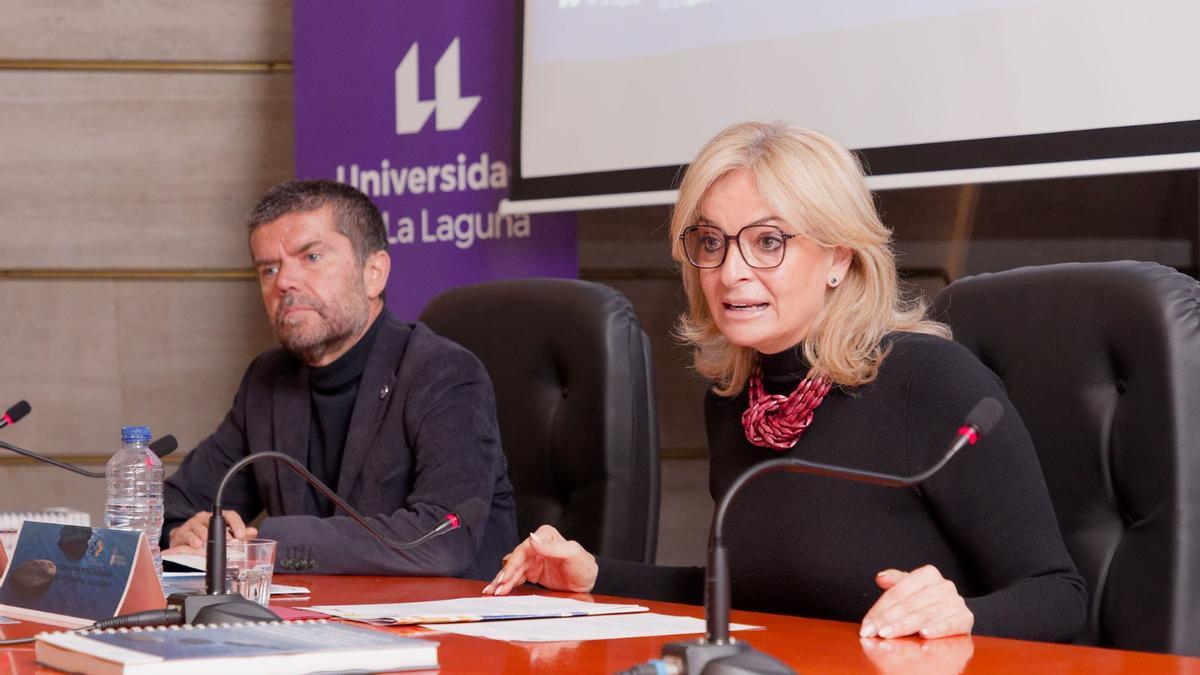La consejera de Sanidad y el rector de la Universidad de La Laguna, juntos en las Jornadas de Salud Mental.