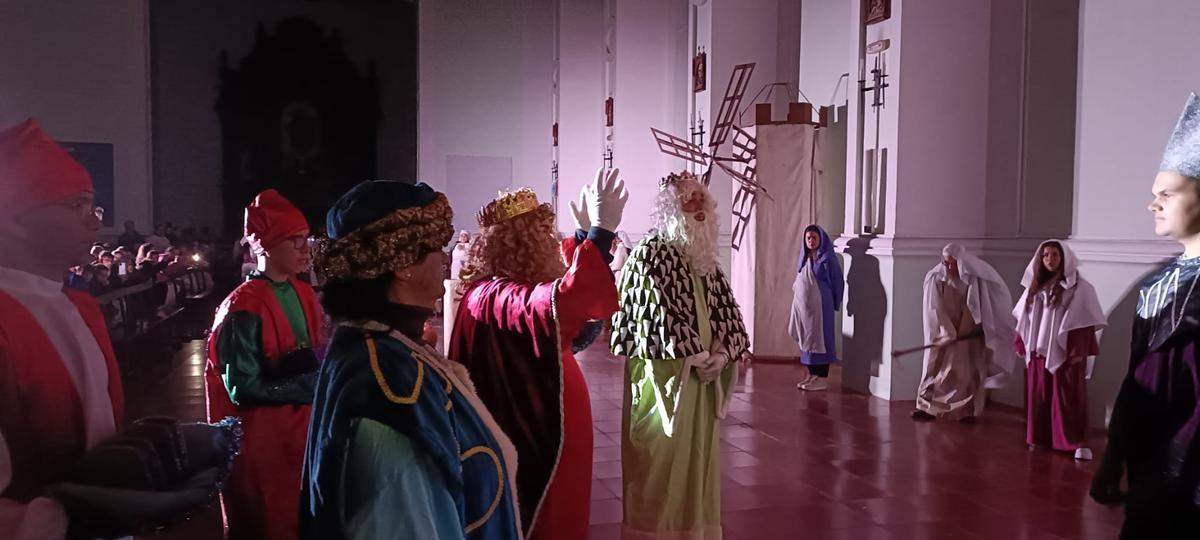 Los Reyes Magos durante la representación.