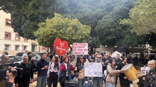 Cruce de acusaciones entre el PP y la plataforma del IES El Palmeral por el escrache a Mazón en Orihuela