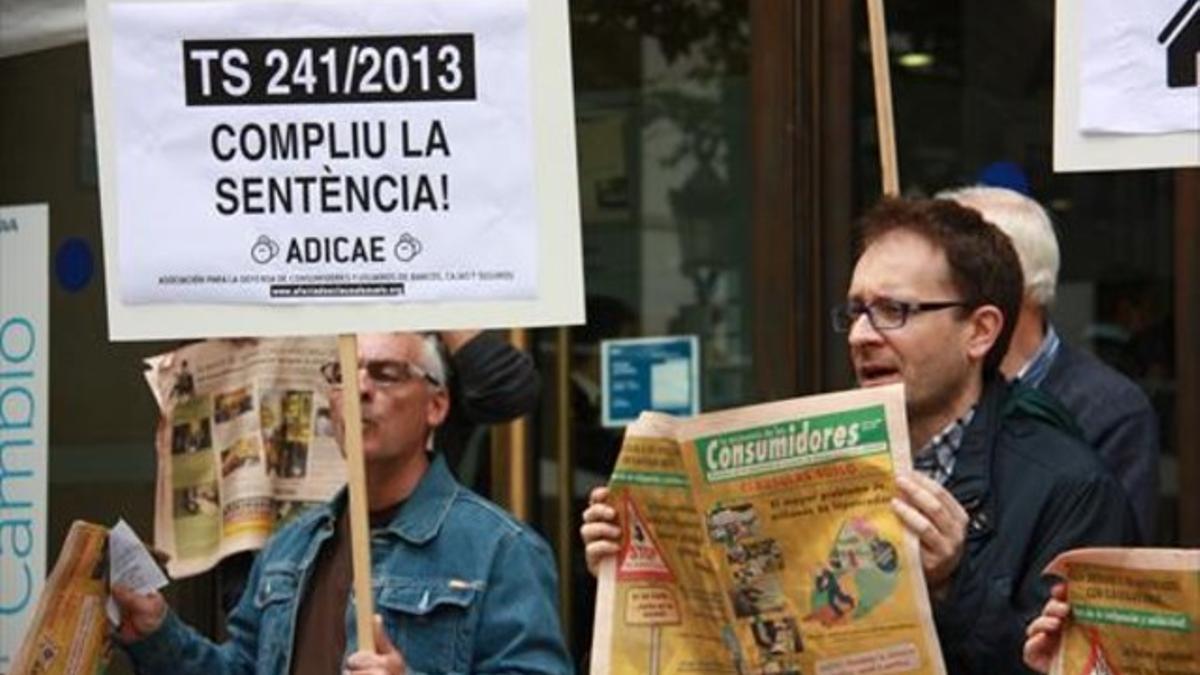 Protesta contra las cláusulas suelo en Barcelona.