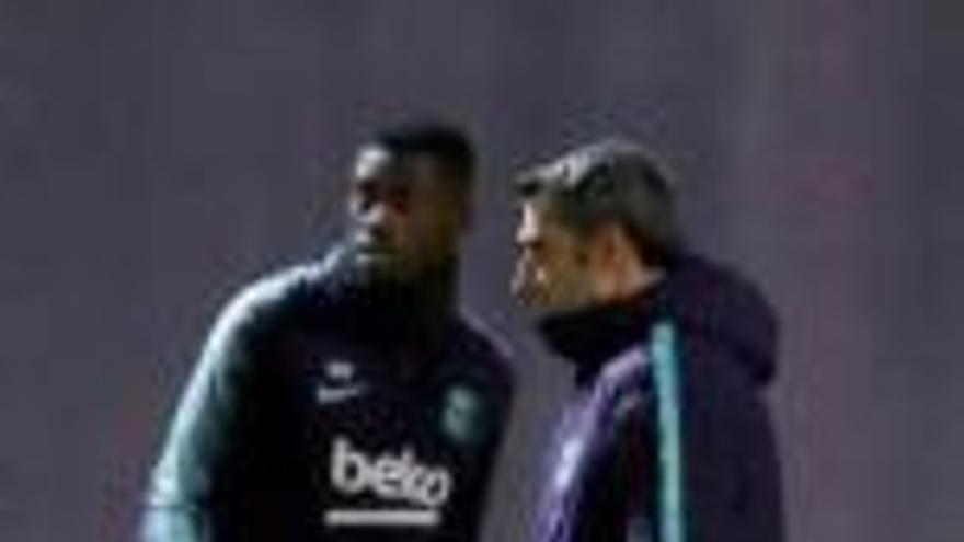 Valverde, xerrant amb Dembélé.