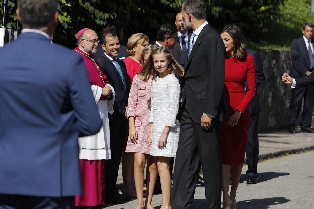 Visita de la Casa Real a Covadonga