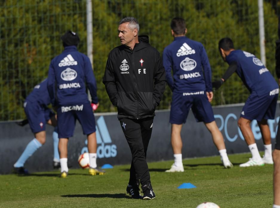 Entrenamiento del Celta en A Madroa, con presencia de Michel Salgado