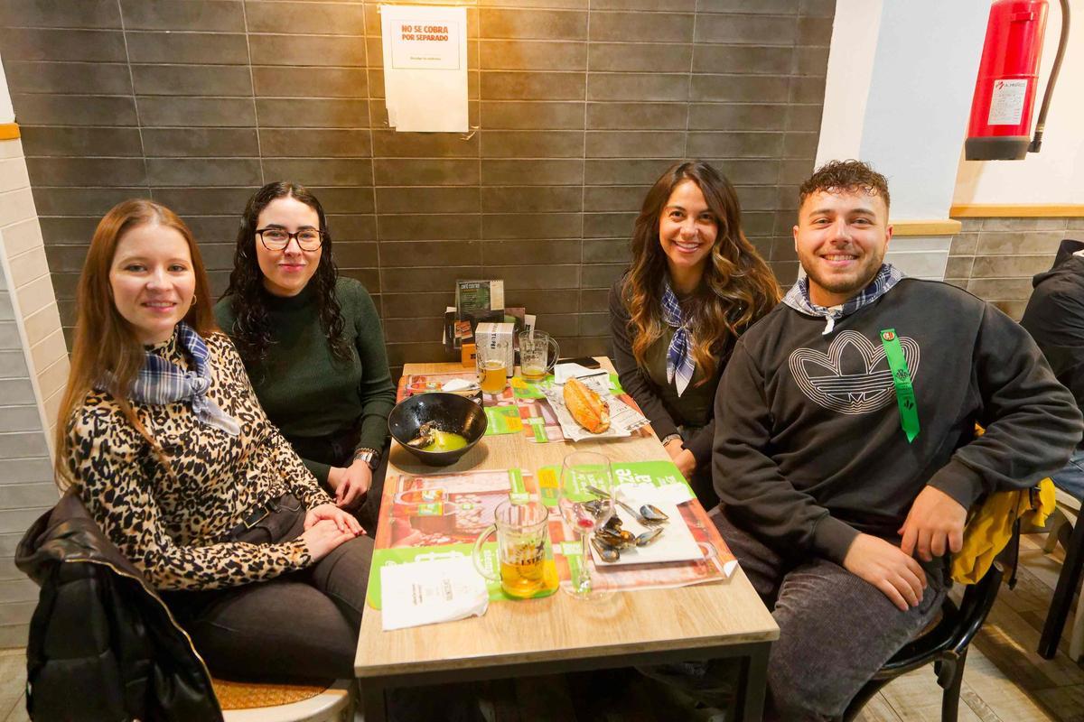 Galería de imágenes: Así se viven las primeras horas de la Magdalena: almuerzos, collas y mesón