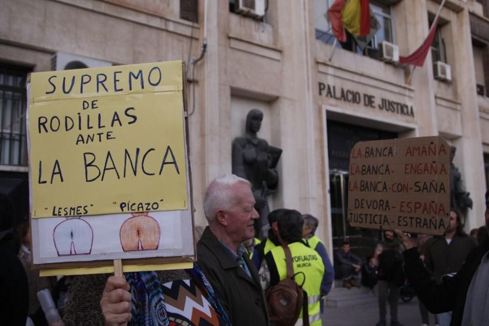 Protesta por la sentencia de las hipotecas en Murcia