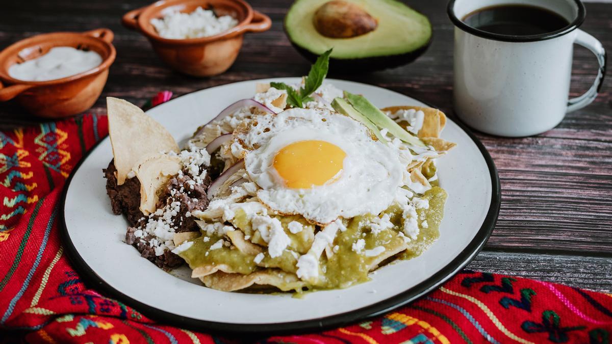 El club del desayuno: huevos rancheros y chilaquiles para arrancar el día con fuerza en México