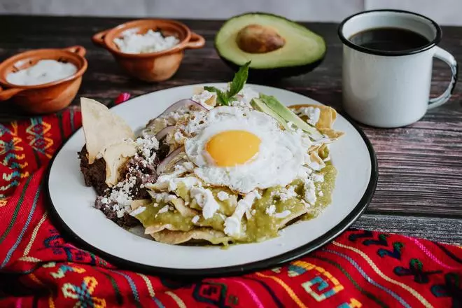 El club del desayuno: huevos rancheros y chilaquiles para arrancar el día con fuerza en México