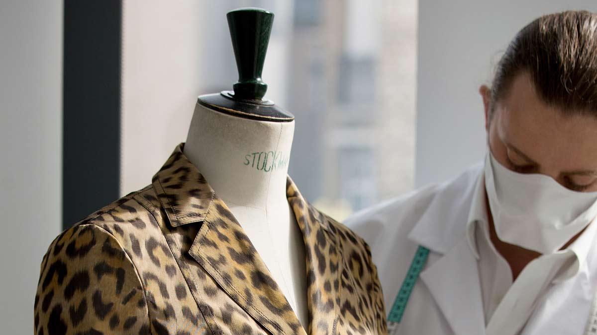 La chaqueta Bar es un icono de la firma Christian Dior que se reinventa cada temporada