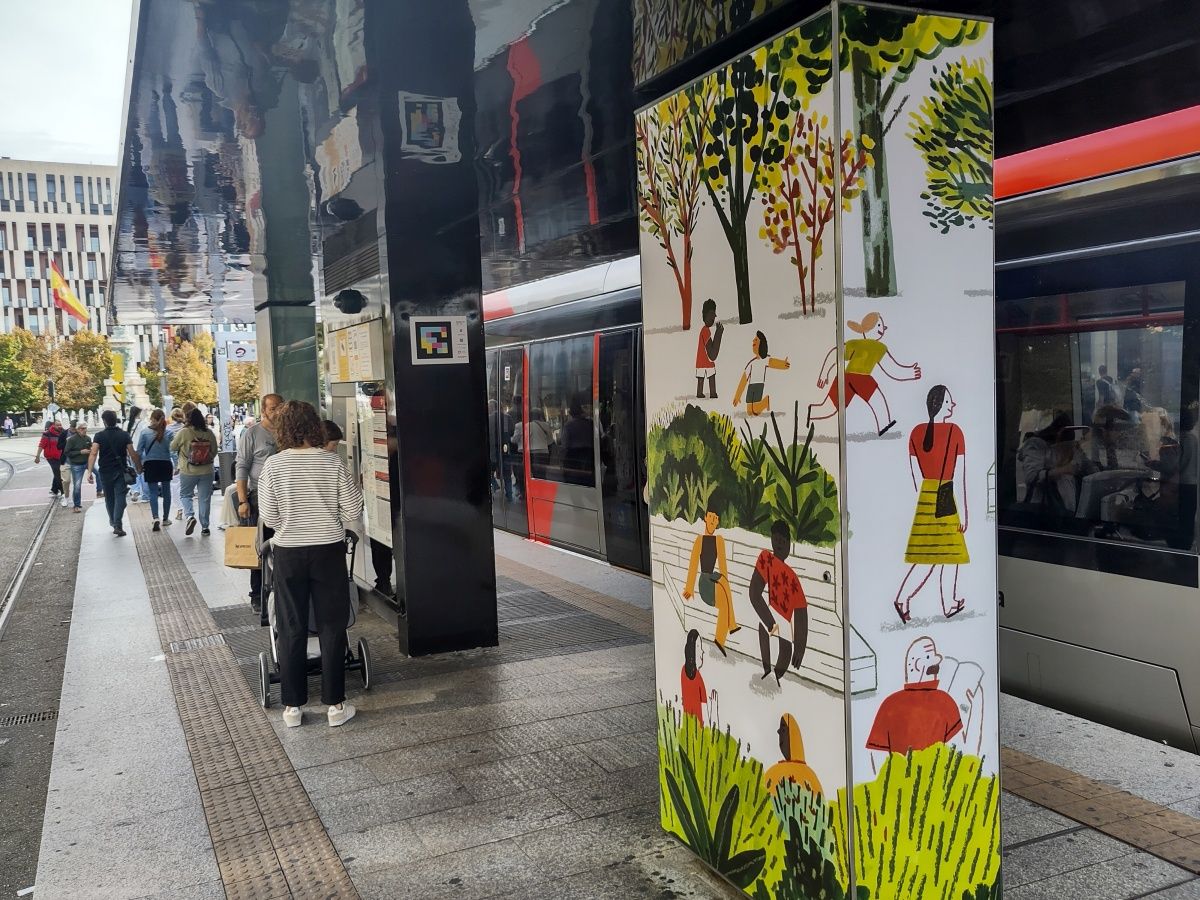 El 'Asalto' a las paradas del tranvía de Zaragoza