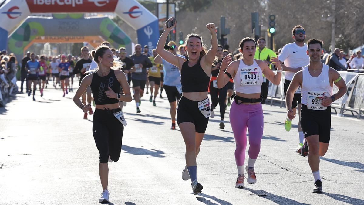 A siete semanas para su celebración, y tras llegar a su límite establecido para esta 18ª edición, el 10K Valencia Ibercaja by Kiprun ha cerrado las inscripciones de su próxima edición del 11 de enero de 2026.