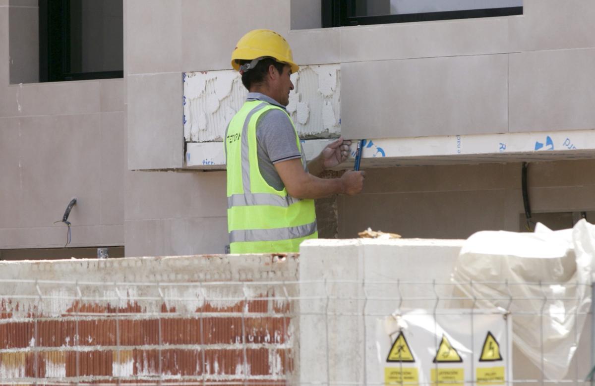 Un trabajador de la construcción