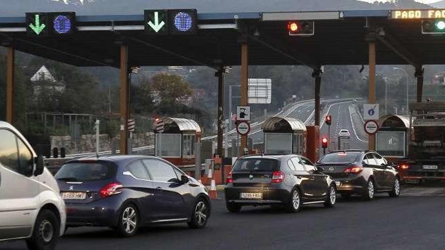 Las cabinas de peaje de la AG-57 en el acceso a Baiona. // Adrián Irago