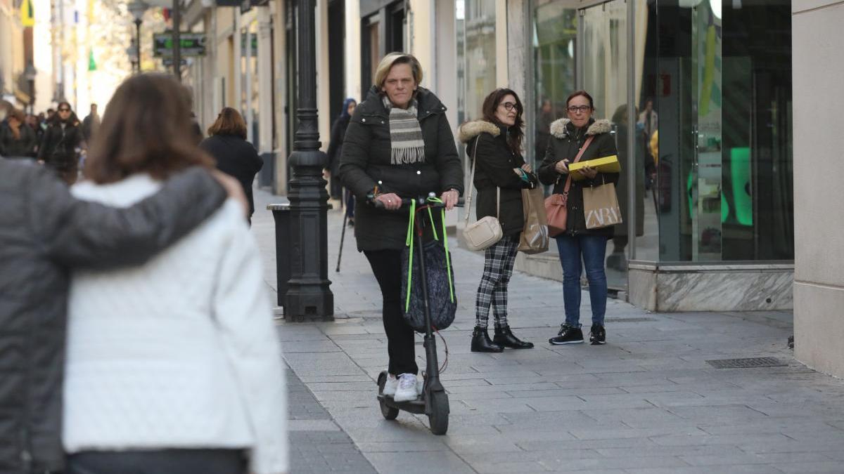 Castelló obligará a disponer de un seguro para circular en patinete