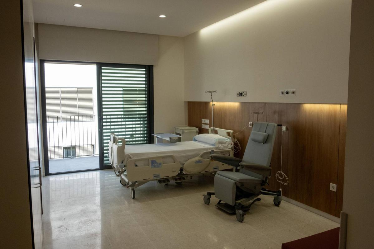 Las fotos del nuevo Hospital de Son Dureta: Visita al futuro centro sanitario de Mallorca en la última fase de su construcción Las fotos del nuevo Hospital de Son Dureta: Visita al futuro centro sanitario de Mallorca en la última fase de su construcción
