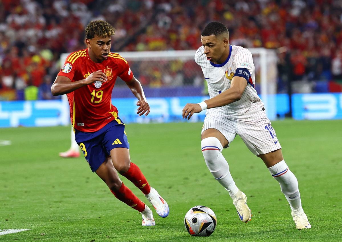 Lamine Yamal and Kylian Mbappé, in the Spain-France of the Eurocup semifinal.