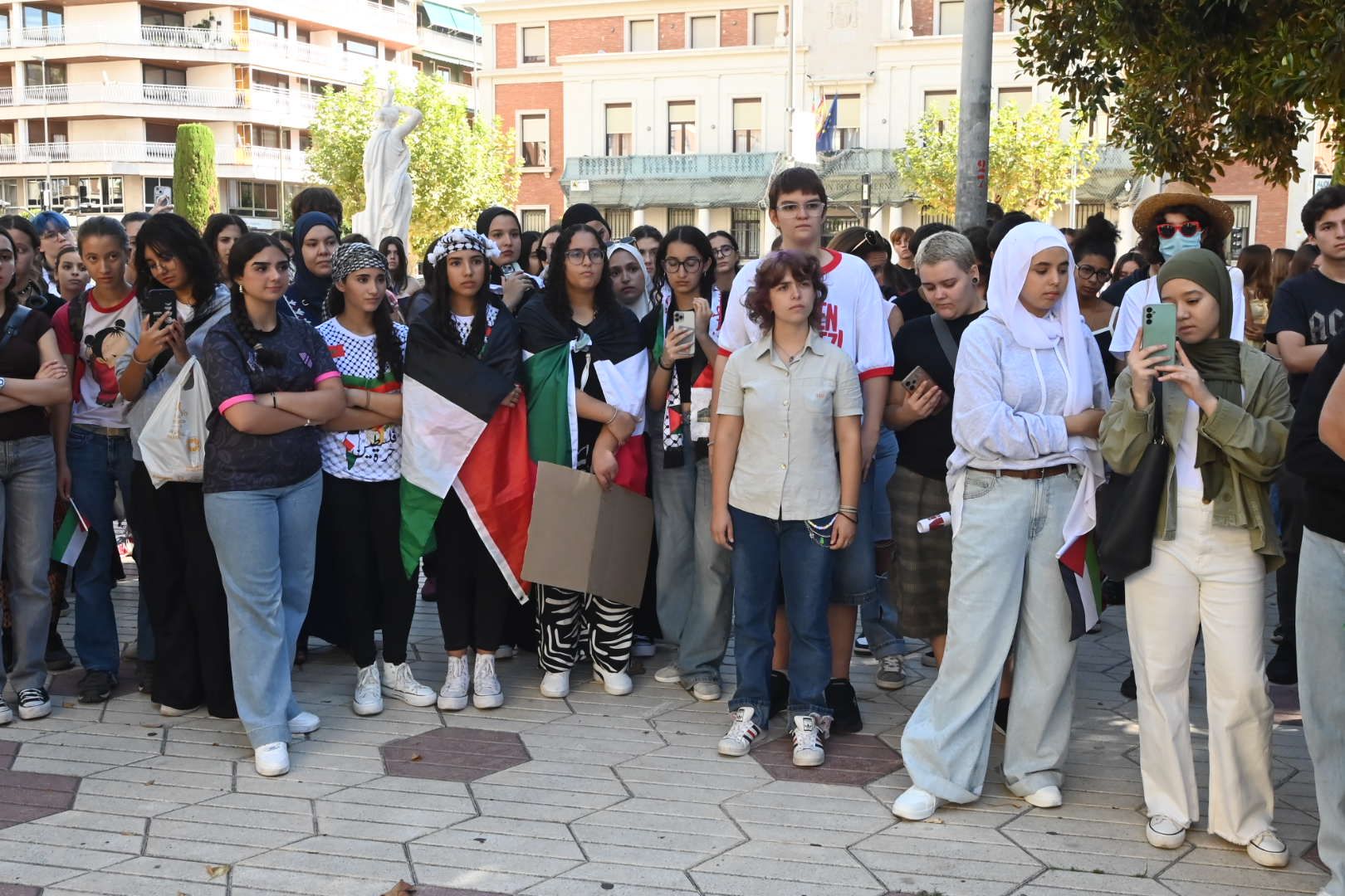 Galería de imágenes: Estudiantes de Castellón en protesta por Palestina
