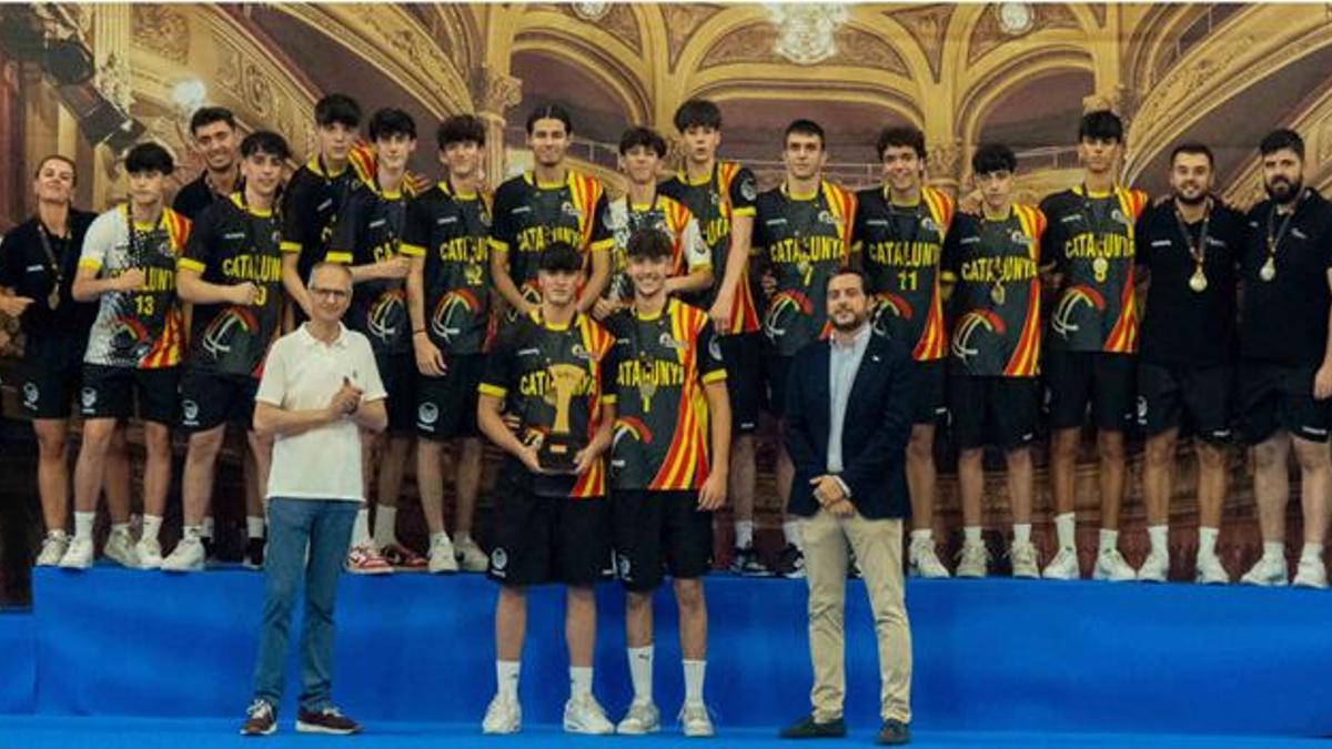 Selecció Cadet Masculina en el més alt del podi