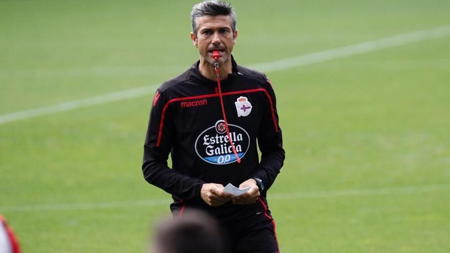 José Luis Martí durante un entrenamiento del Deportivo.
