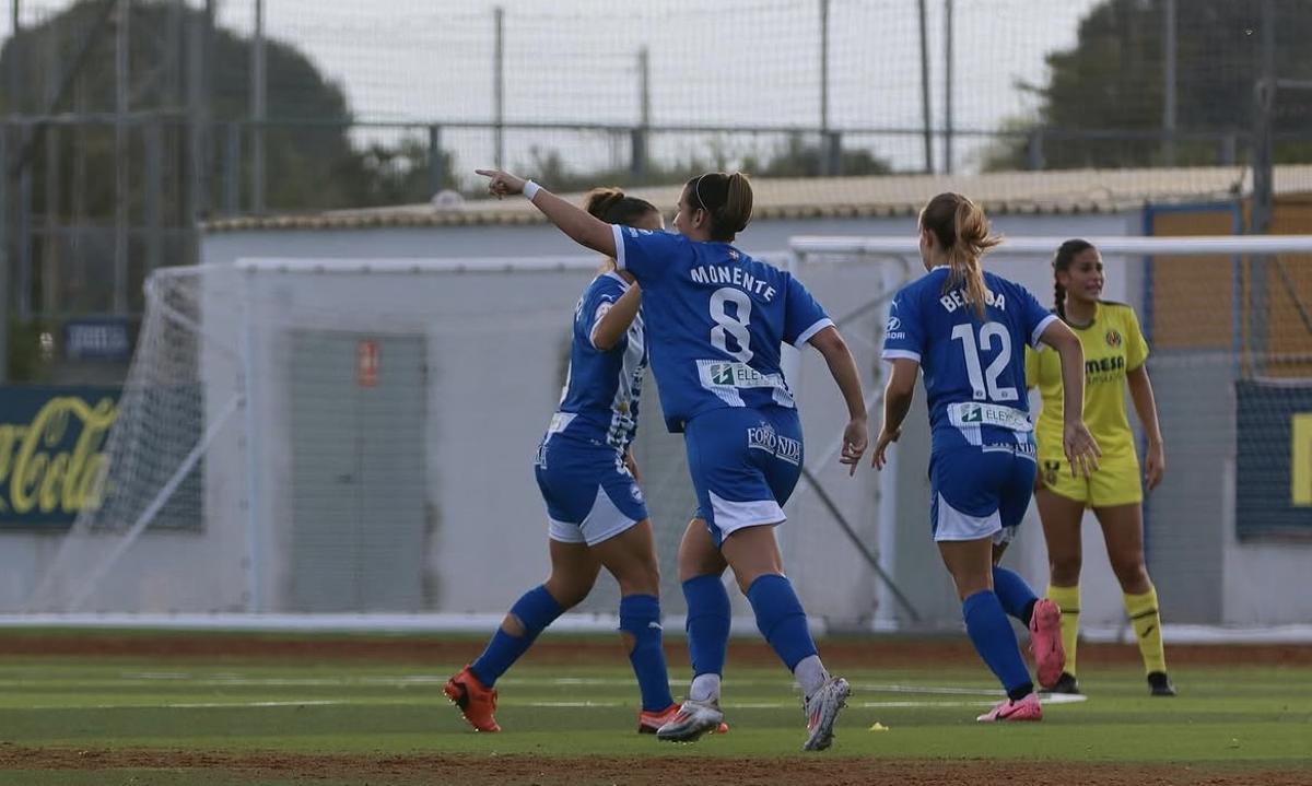 Leyre Monente en su etapa en el Deportivo Alavés