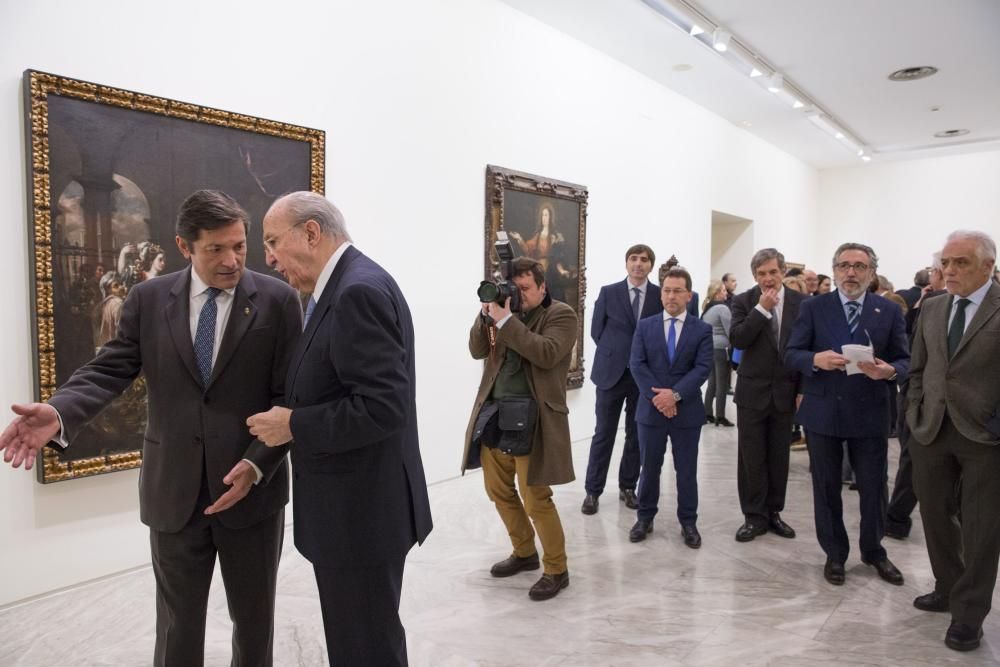 Plácido Arango acude junto a Javier Fernández a la inauguración de su exposición en el Bellas Artes