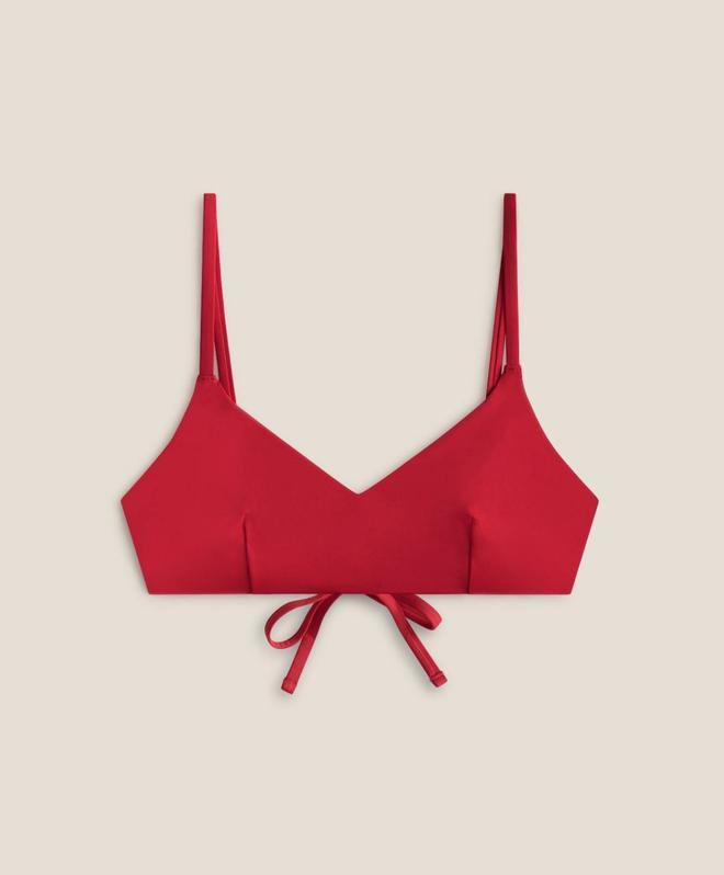 Top de bikini rojo, de Oysho