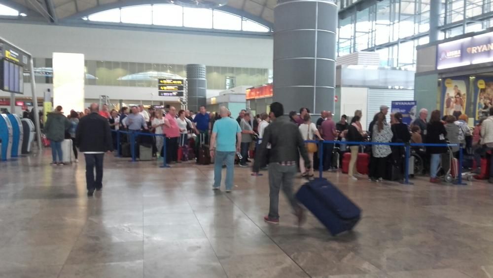 30 vuelos cancelados en Alicante por la huelga de los controladores franceses