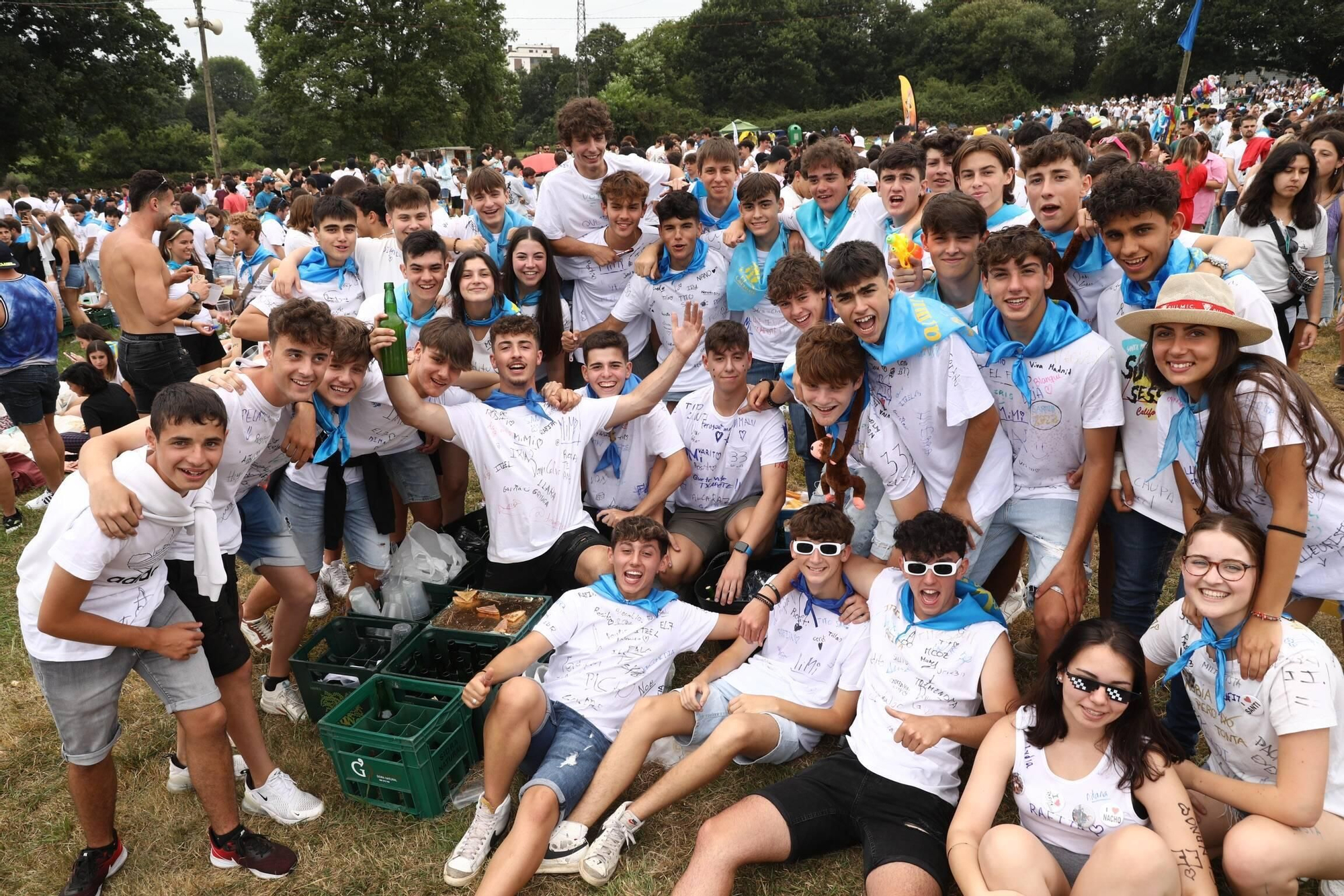 En imágenes: Miles de romeros celebran el Carmín en la Pola