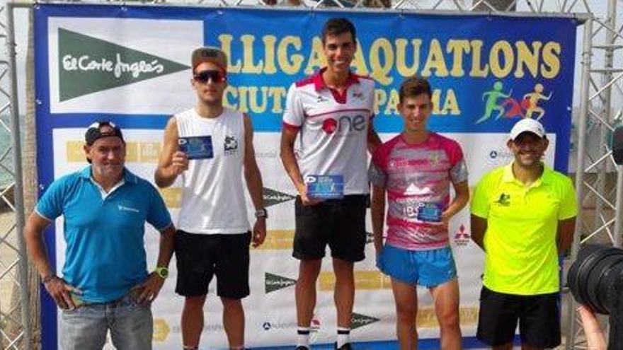 El ibicenco Alberto Parrilla logra un triunfo absoluto en la Lliga Aquatlons Ciutat de Palma