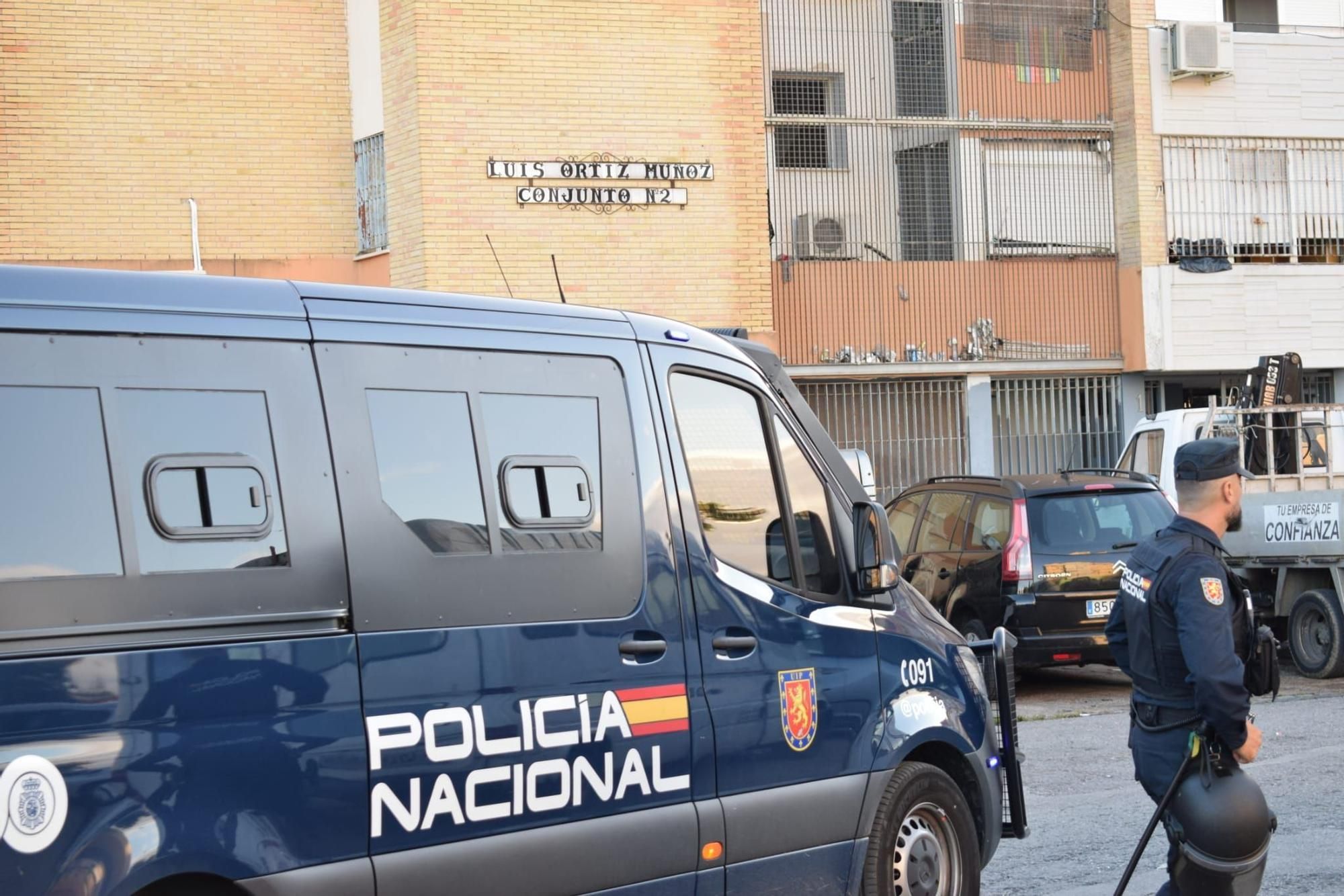 Nueva redada de la Policía en las Tres Mil Viviendas de Sevilla, en imágenes