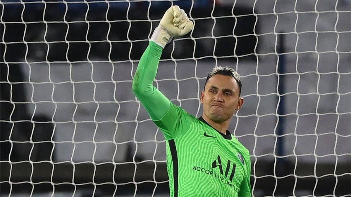 Keylor Navas - 15 millones (2019-20).jpg