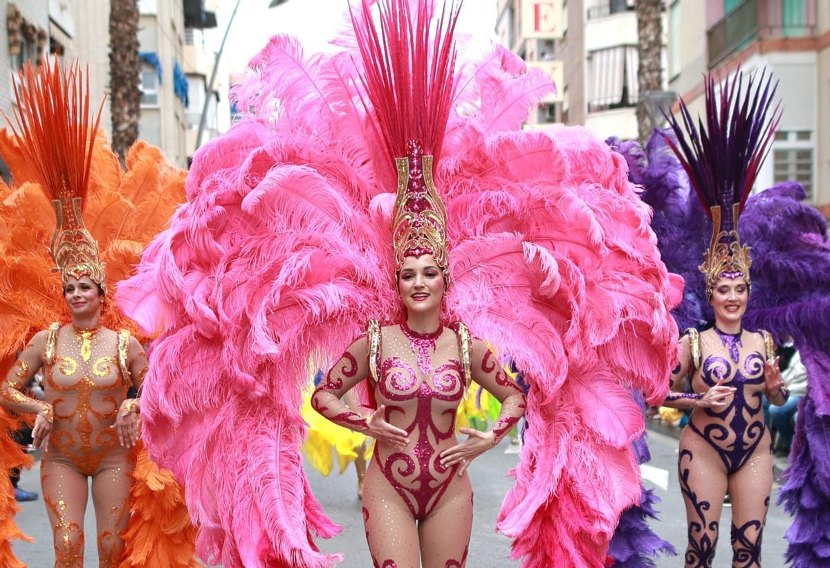 Aquí están las mejores imágentes del desfile concurso del Carnaval de Torrevieja 2025