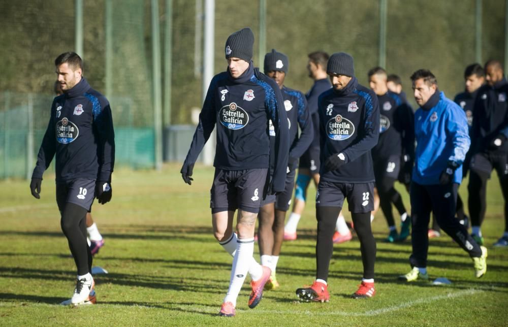 Garitano solo contará con Andone como referencia en ataque para el partido ante el Málaga, pero ha preferido no incluir en la convocatoria a ningún jugador ofensivo procedente del filial.