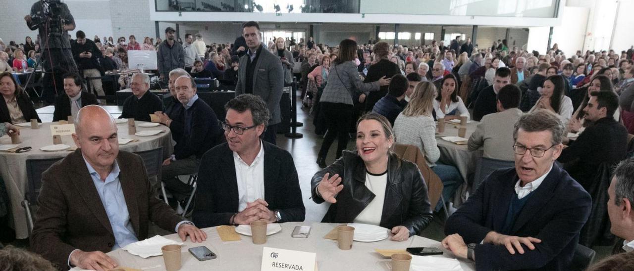 Vicent Marí, Toni Costa, Marga Prohens y Alberto Núñez Feijóo, en Ibiza.