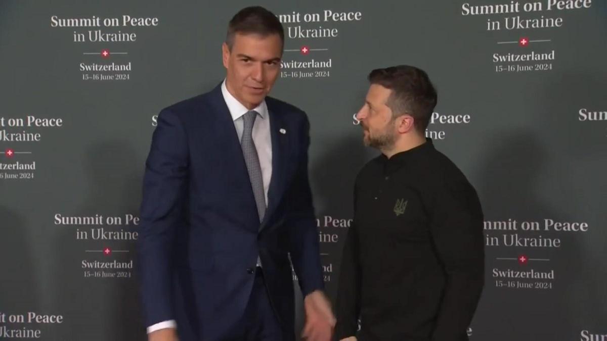 Sánchez saluda a Zelenski y a la presidenta suiza a su llegada a la cumbre sobre Ucrania